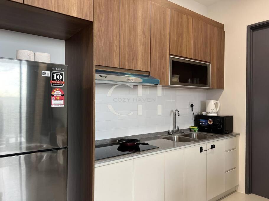 Apartment The Podium 3 Bedrooms At 7 Pax Kuching