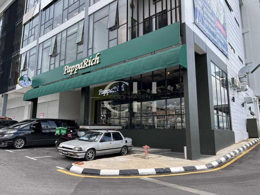 The Podium 3 Bedrooms At 7 Pax Apartment Kuching